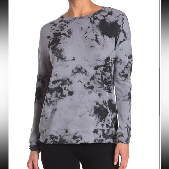 90 Degree By Reflex Tops - NWT 90 Degree cloudburst tie dye crewneck jersey top Size LG